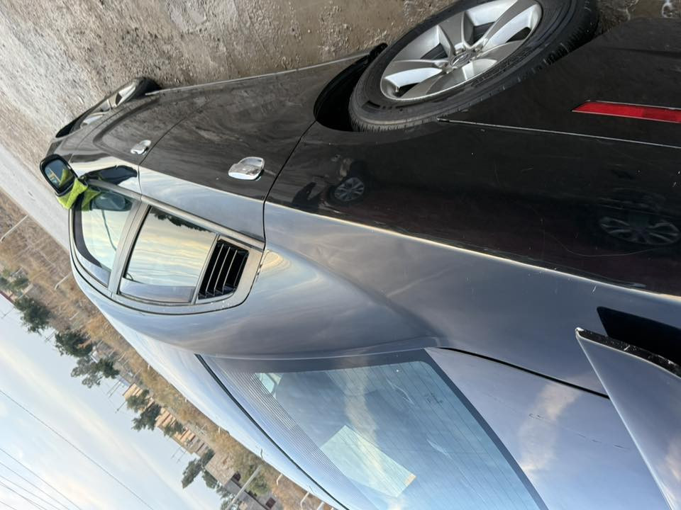 جارجر موديل 13 رقم بغداد جديد بسمي هزه جديد بيه 3قطع صبغ فقط كير محرك حداديه تبريد جاهزه 
السعر 135وبيه مجال  او مراوس حسب قناعه  الاستفسار الاتصال ع الرقم ***********
مكان السياره ديوانيه
