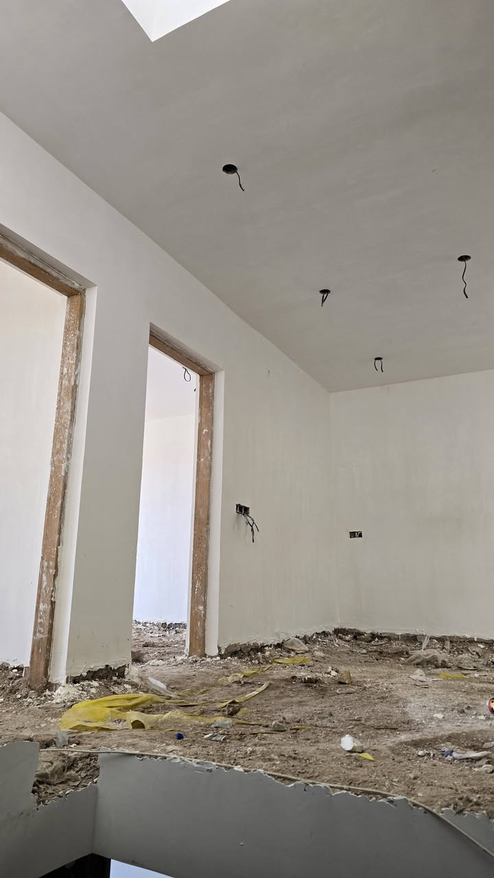 خلفات الأنبار اربع خلفات جص وبورك مبيت ابنفس المكان تسليم مهندس *********** اتصل ودلل
