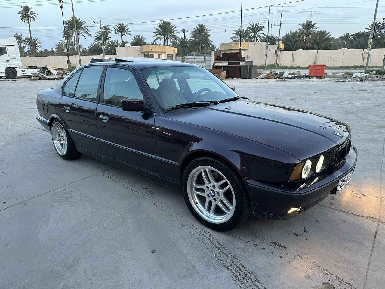 لبيع 520 سياره جاهزه صدر امامي وخلفي جديد دبل جكمجه يرباك رقم كركوك مشروع وطني موديل 94 سياره احله منل صوره بجم عريض مكان السياره دياله خانقين ***********
