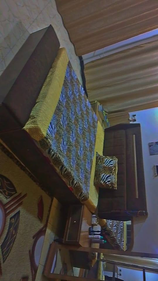 السلام عليكم غرفه تركي للبيع 9 قطع 
نضفه 90/100
العنوان بغداد المحموديه 
للتواصل 
***********
