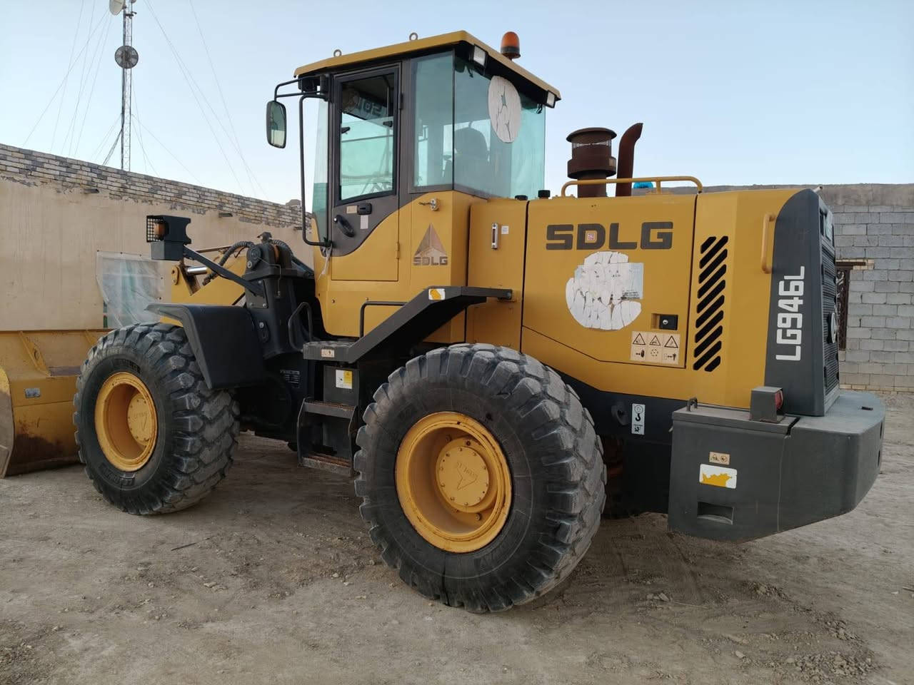 سلام عليكم شفلLG46 موديل 19 مكفول كفاله عامه ***********/// ***********
