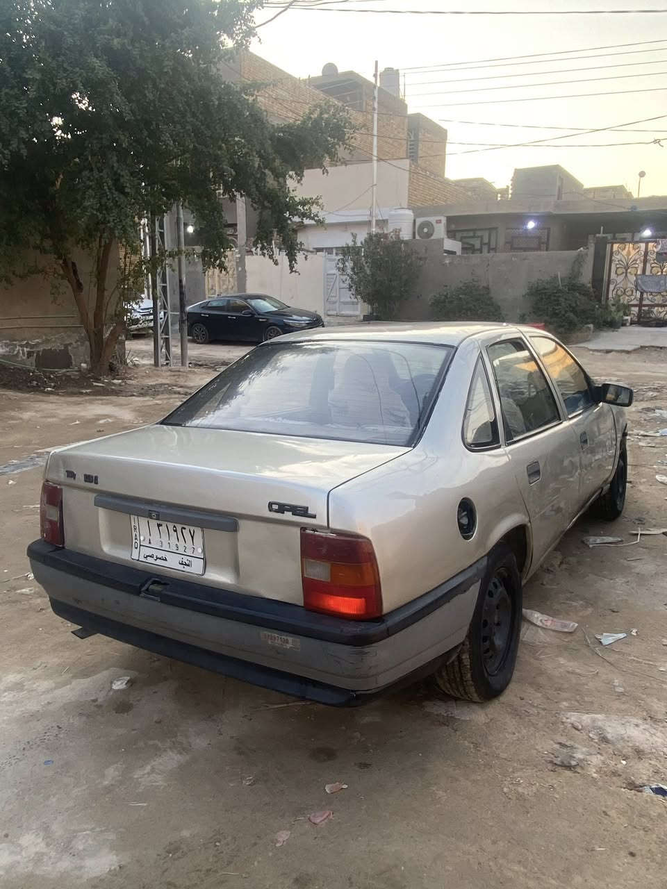 فكتره للبيع سياره جاهزه كير مكينه جدد دينمو جديده عينه وصينيه تخم تاير سياره جاهزه وحلوا رقم نجف الماني راعيها موجود بنجف حاضر للمداور السعر ٢٠وبيها مجال***********
