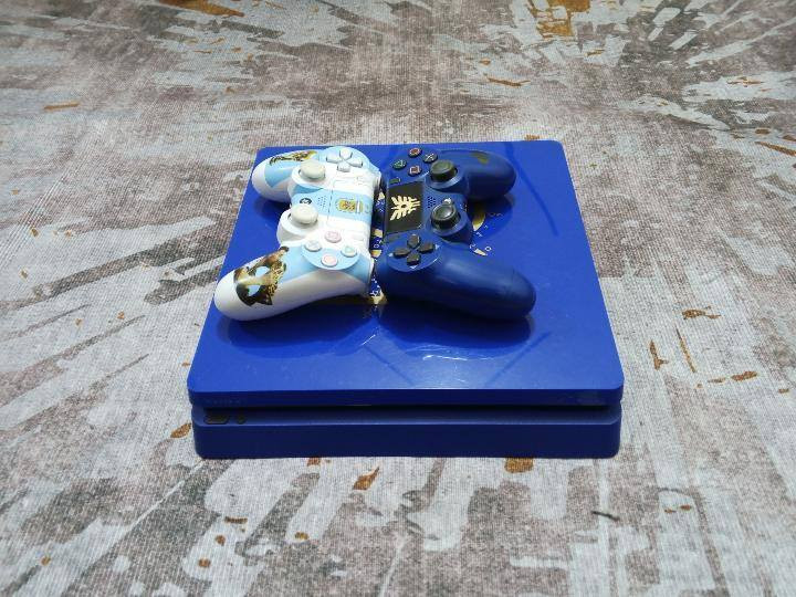 بلي فور سلم باندل مهكر  1TB
شكله ستندر من الشركةالجهاز نظيف نظيف نظيف كلش ما مفتوح ولا ملعوب بيه جيب عشرة وياك يفحصوه السعر 375 قفل ابيعه لان محتاج فلوس يوجد توصيل لكل المحافظات الالعاب بيه كود وبيه ماين كرافت وبيه ريد وبيه سبايدر مان بالعربي بيه بيس وفيفا وخير من الله


**إذا كنت صاحب هذا الإعلان وتريد حذفه لأي سبب، رجاءا أرسل رسالة إلى الدعم الفني**