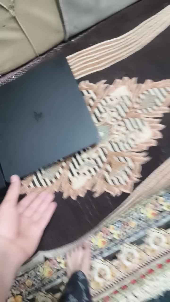 السلام عليكم للبيع بلي فور مهكر نضام تسعه  هارد٥٠٠ وحده تجاريه كامل ملحقات حت واير شحن قفله ٢٦٠ مكان بغداد شعله


**إذا كنت صاحب هذا الإعلان وتريد حذفه لأي سبب، رجاءا أرسل رسالة إلى الدعم الفني**