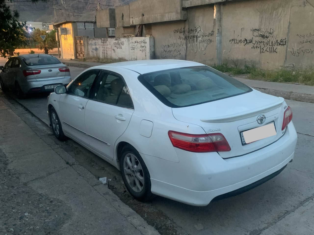 کامری ٢٠٠٨ خلیجی پێشی کراوەتە ٢٠١١
گێڕئۆتۆماتیک
سەنەوی تا ٢٠٢٩ بەسەرناچێت
تەنها ٢ بست بۆیاخی هەیە 
تحویل و  غەرامە بەشەرت
گێڕ و مەکینە بەشەرت
تایەی تازەی لەژێرە
نرخ/ ١دەفتەر و مەجال
شوێن /ڕانیە
***********
*********** Singapore
