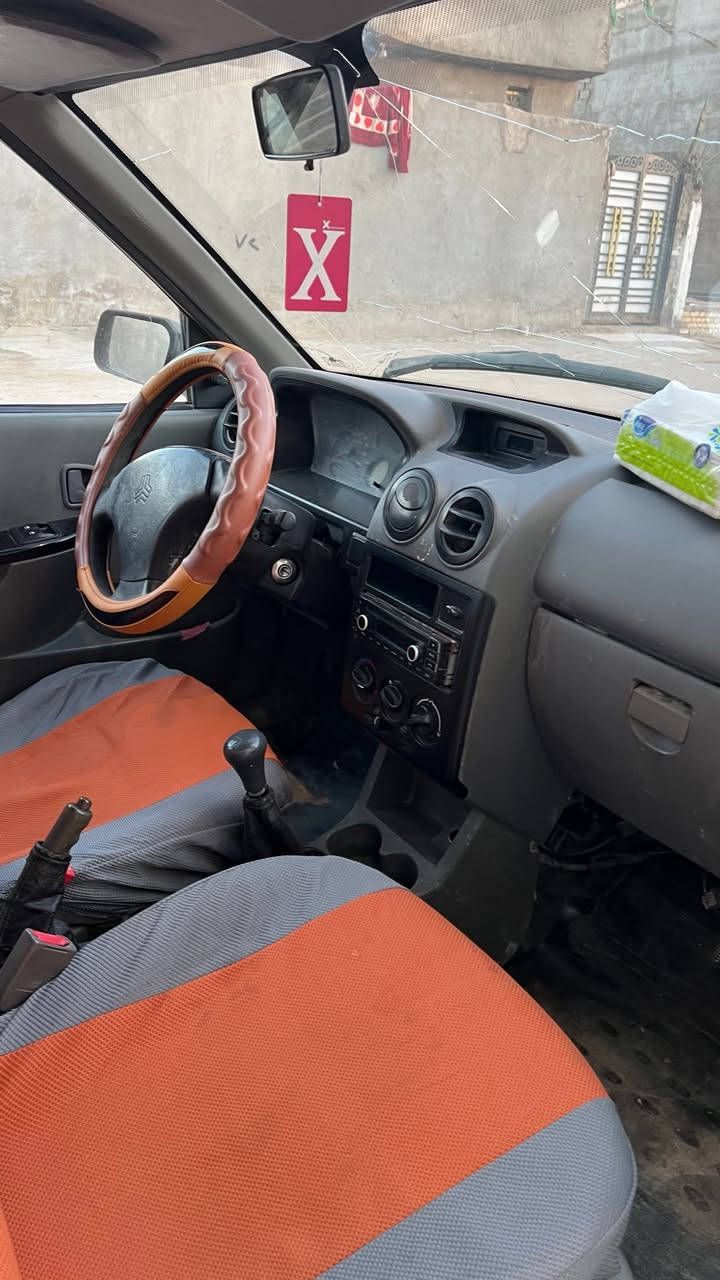 السلام عليكم
سايبه مديل 15 معمره وجاهزه من كلشي 
رقم بصره السعر 19 وبيها مجال  مال بيه 
مستعجل ع بيع كلش 
مكان البصره شط العرب 
الشراي يتصل 
***********
