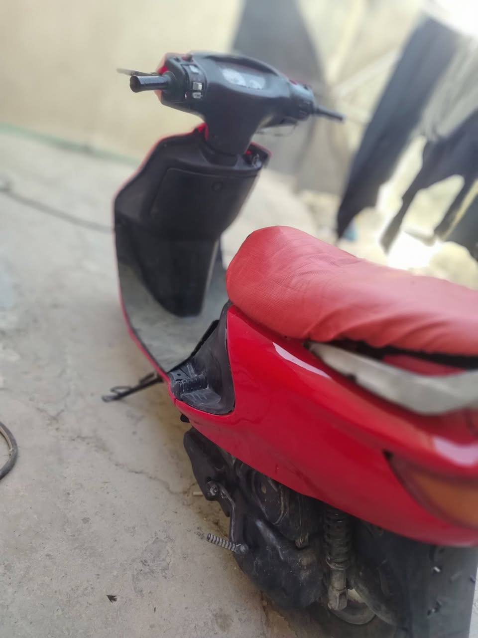فراشه للبيع مستعجل الزبير السعر خاص الرقم ( ***********)
