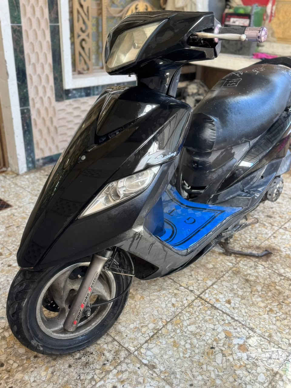 ماكس ثعلب مزوده 72 بلادي للبيع الاتصال علي هاذ رقم *********** كابريتر قفاز جديد السعر 350 وبيها مجال
