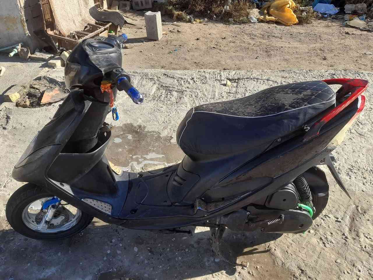 ماكسات للبيع مفتوحات مكاني قضاء المدينه حي الشهداء ***********
