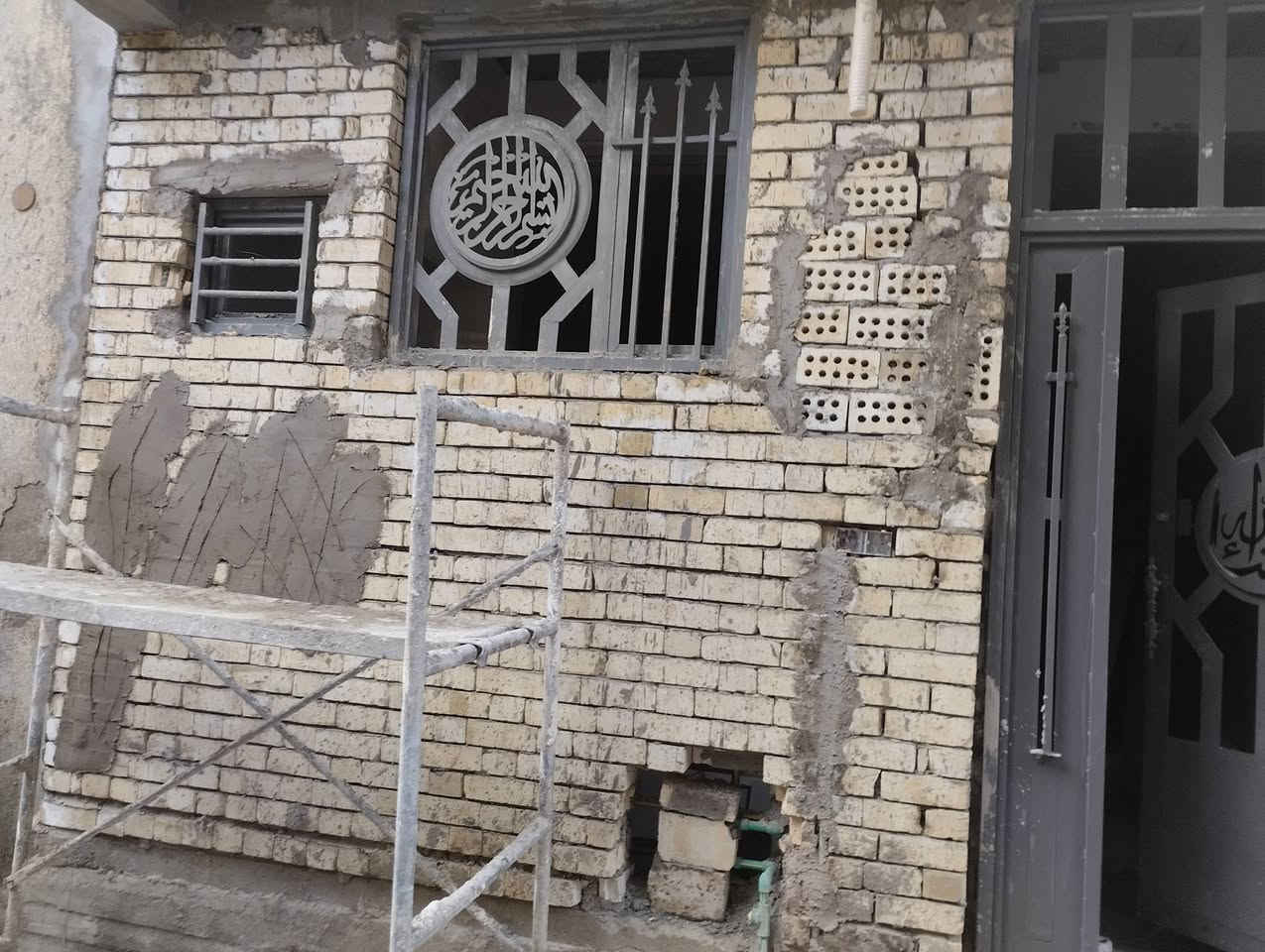 السلام عليكم خلفه لباخ متفرغآ حاليآ العمل الحسينيه ومجاورها فقط ***********
