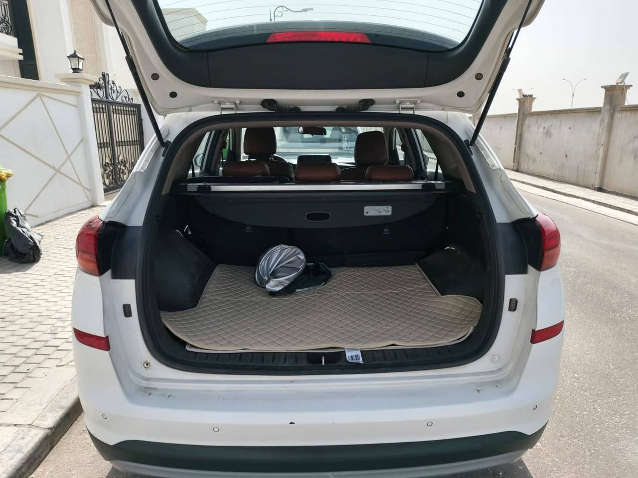 سلام عليكم
توسان للبيع فقط 2020خليجي
لايت ٥ عدسات معروفه مواصفاتها ميحتاج ذكرهن  محرك ٢٠٠٠ دوش رقم بغداد دولي تحويل مباشر سونارها مرفق وياها
سعر ١٤٥ وبيها مجال 
 غير متواجد ع الفيس اتصل ***********
#الجميع
