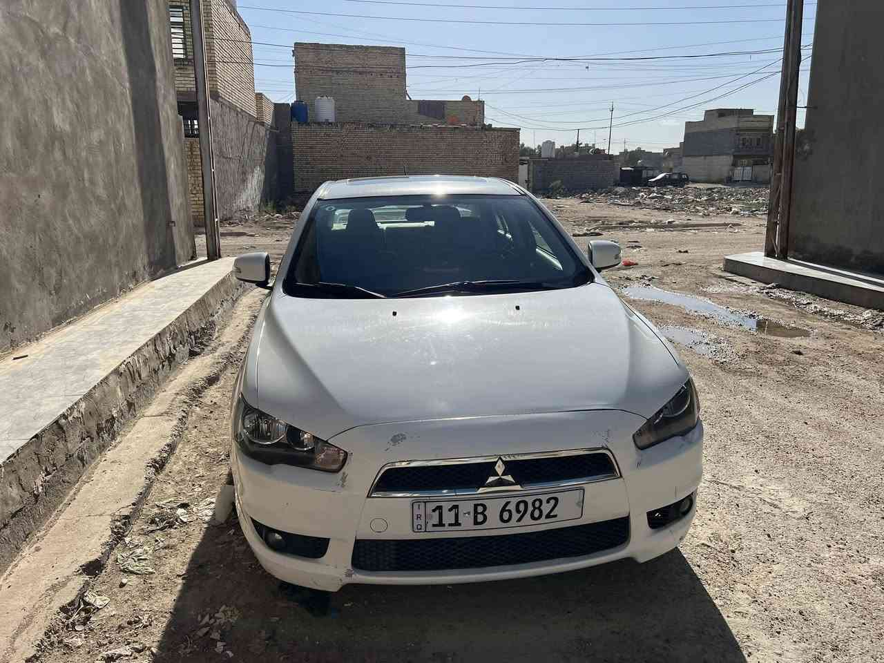 السلام عليكم من رخصت الادمن لانسر قرش 2016 ماشية 117  بدون حادث فقط صبغ  اثر اشخوط  بغداد دوره وسونر موجود 
***********
