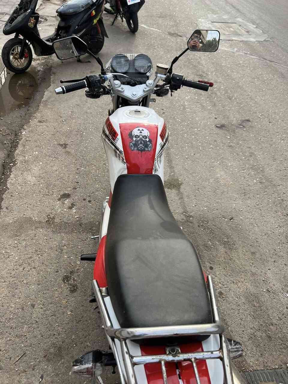 يالله هيوش للبيع موديل ٢٠١٧ كامل من كللشي كهربائية كلهه شغاله اورق فقط منفيس السعره 600 وبي مجال عنوان الرمادي التاميم ***********
