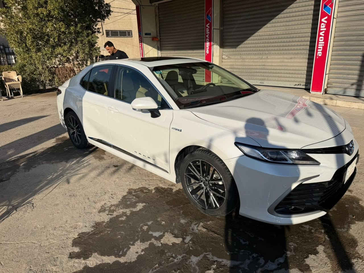 كامري خليجي وكالة عبد اللطيف جميل
موديل 2023 
ماشية 39 
كفالة وضع الشركة ماعدا شبر بارد بالصندوق الخلفي
مكان السيارة بغداد حي الجهاد
للإستفسار 

‭0770 000 6901‬
***********
