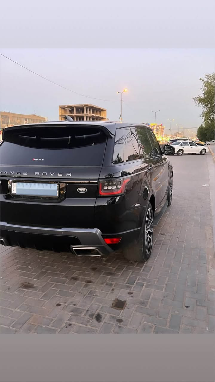 رانج روفر ٢٠٢١
رقم بغداد تحويل مباشر 
وارد امريكي حادثها بنيد فقط صبغ 
ماشي ٤٣ ميل 
محرك ٨ سلندر سوبر 
فول مواصفات 
السيارة ماشاءالله حيل حلوة نصبتها 
للأستفسار الاتصال بالرقم 
***********
