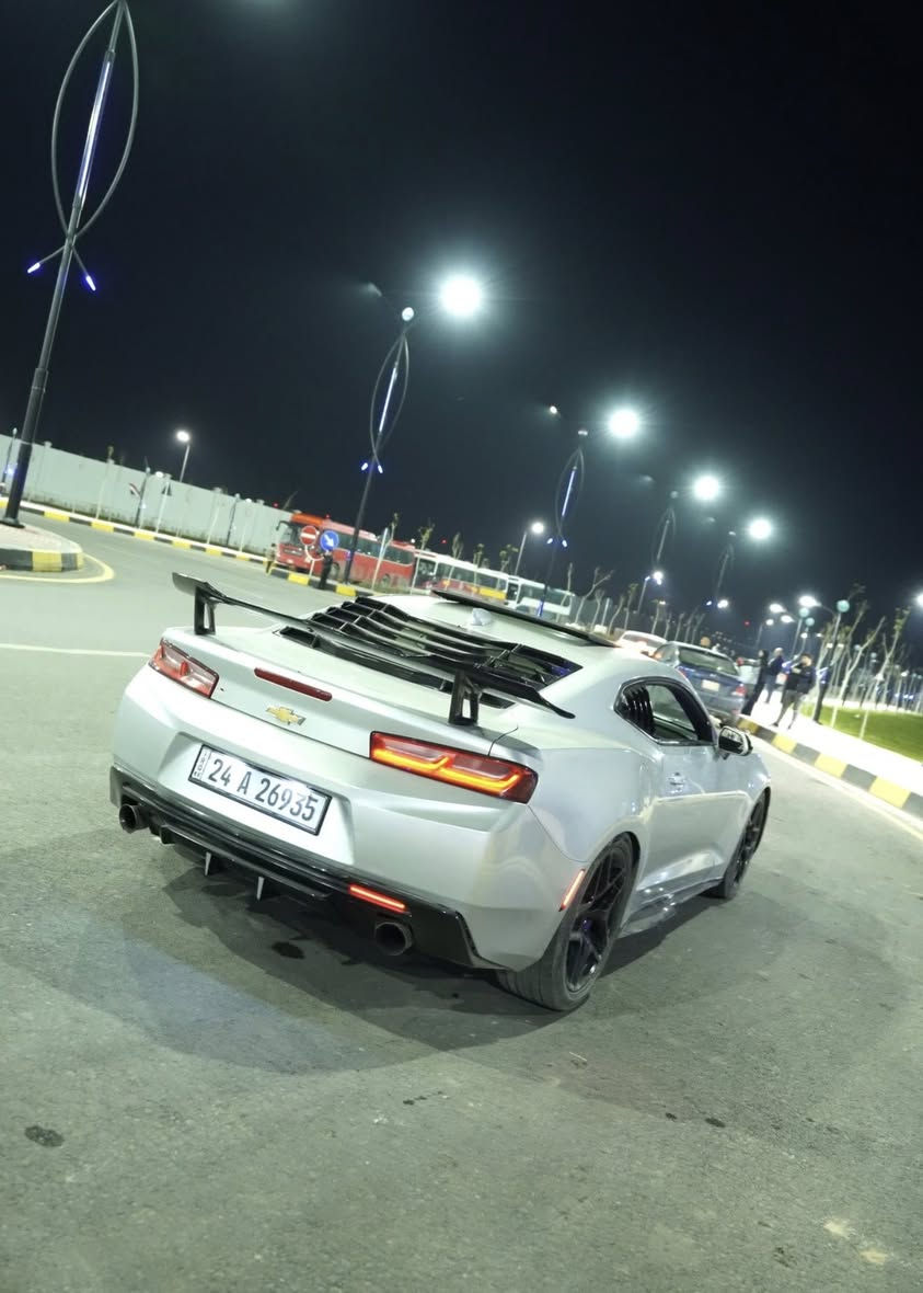 كمارو 2017 خمسينيه فووول مواصفات🔥
فتحه سقف 
تحكمات ستيرن
شفتات رياضي
كير توماتيك
شاشه كبيره
خمسينيه يعني المواصفات اللي تريدها
ماشيه 160km
اضافات( انطيك وياها زوج تايرات جداد)
يجي وياها نظام جكات ترفع وتنزل السياره تاخذه من عندي وتروح تشده شغال وضمان
سماعات المعروفه ال BOSE 
الضرر(دواير مال تاير الورا) (جاملخ النفر الكدام) (باب السايق) 
سياره ماشاء الله ماناقصها اي شي مرتبه على اخر حبايه
سعر 136 
***********
