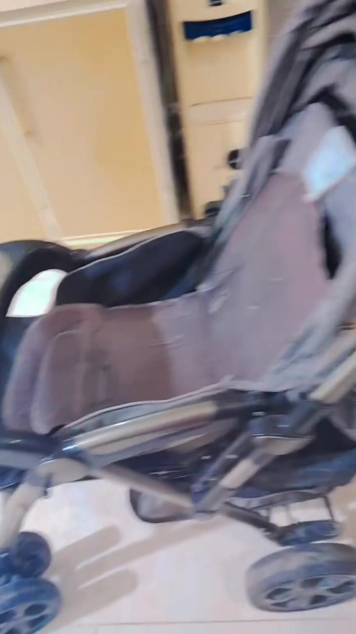 عربانه أطفال للبيع النوع بيبي سمارت جديده وتكمه تحمل لحد عمر ١٠ سنوات اخذتها ب١٠٠أريدها ب٨٠ وبيها مجال مكاني الدوره


**إذا كنت صاحب هذا الإعلان وتريد حذفه لأي سبب، رجاءا أرسل رسالة إلى الدعم الفني**