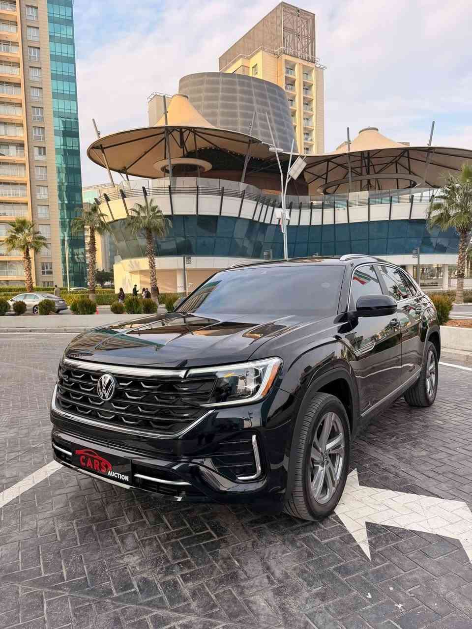 فولكس فاجن اطلس (CROSS SPORT-SEL-R-LINE)
الموديل 2024
المسافه المقطوعه :11,000
اللون: اسود
حجم المحرك 4-سلندر 2.0 توربو
الضرر : بدون صبغ -فقط تعديل PDR صغير 
المواصفات :اعلى فئة SEL -RLINE -CROSS 
بانوراما-اناره داخليه معه شعار كروس سبورت- عرض شاشه رقميه HEAD UP DISPLAY-AUTO PARKING-كاميره خلفيه- داخليه السياره مقاعد جلد باللون القيسي  اللمميز -صندوق كهربائي-  4-MATION -كشنات تدفئة تشغيل عن بعد -تبريد بالاضافه الى 
بقيه المواصفات
 الرقم : كاتي دهوك   
المكان اربيل عينكاوا
للاستفسار   ***********
