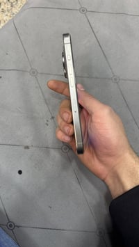 ايفون ١٥ برو • ٢٥٦ • مبدل شاشة