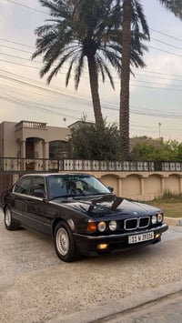 للبيع  Bmw740  موديل ٩٢ رقم بغداد الانكليزي هزه جديده تحويل مباشر  سيا...