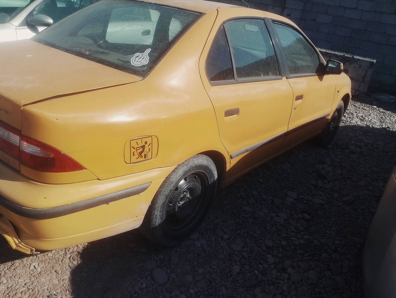 السلام عليكم سمند تكسي مديل 12  صدامي. كير ومكينه فرنسي مفتر بيها يطغ  مالكها موجود  بابل شارع 80 طريق نجف  تبريد كهربائيات كله شغال 
***********
