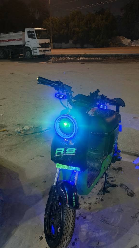 آر 9 فول مواصفات دراجه نضيف
المواصفات/اشاير كلهن شغاله 
كلوبات أمامي خلفي
هورن
مرايات
 بإيدان
سله 
بي نظام R  بك
لايت عالي ناصي 
بايسكل كلش. حلو ومواصفاته حلو
ملاحظه : بي شخط إصبع بل تكمه الجوه الخضر
السعر,450 وبي مجال
الرقم الاتصال؛:***********
