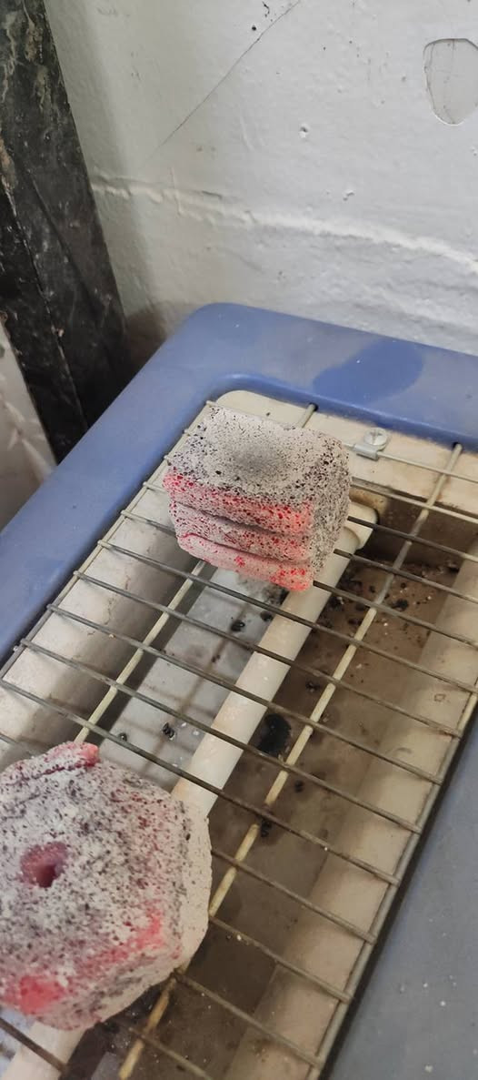 فحم الحوت جوده جيده جوز الهند
الأشكال المتوفره
واشر مثقوب كبير وزن 45 اغرام للفحمه
مربع مثقوب وزن 25 اغرام للفحمه
مستطيل مشطب 4 سم 
مستطيل مشطب 5 سم
اصبع محزز خشن
اصبع املس ناعم
اصبع املس خشن
اقل طلب 3 كارتون توصيل مجاني
سعر 30 الف


**إذا كنت صاحب هذا الإعلان وتريد حذفه لأي سبب، رجاءا أرسل رسالة إلى الدعم الفني**