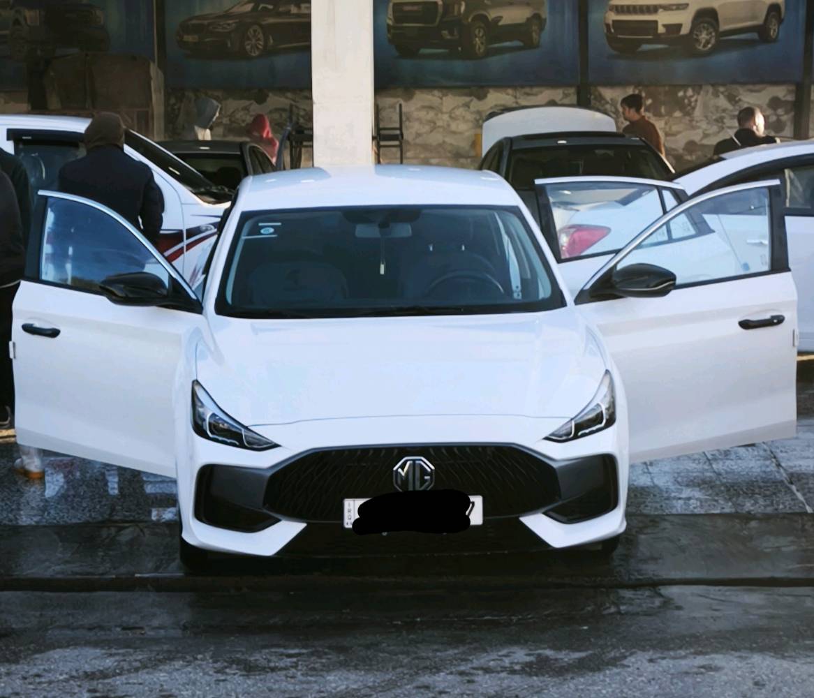 mg gt كير عادي ماشية ٤٥٠٠ كم رقم دهوك ب أسمي بيها رصعتين بالحامغ وبالدعامية مكاني موصل 