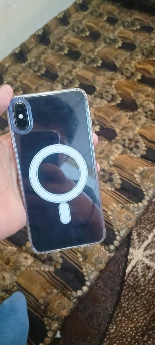 سلام عليكم 
ايفوان إكس اس ماكس 
ذاكرى 64 
البطاريه 78 
الجهاز شرط برغي مامفتوح 
حصر هوه 
جهاز نظافه 95%
السعر 235 وبي مجال 
***********
