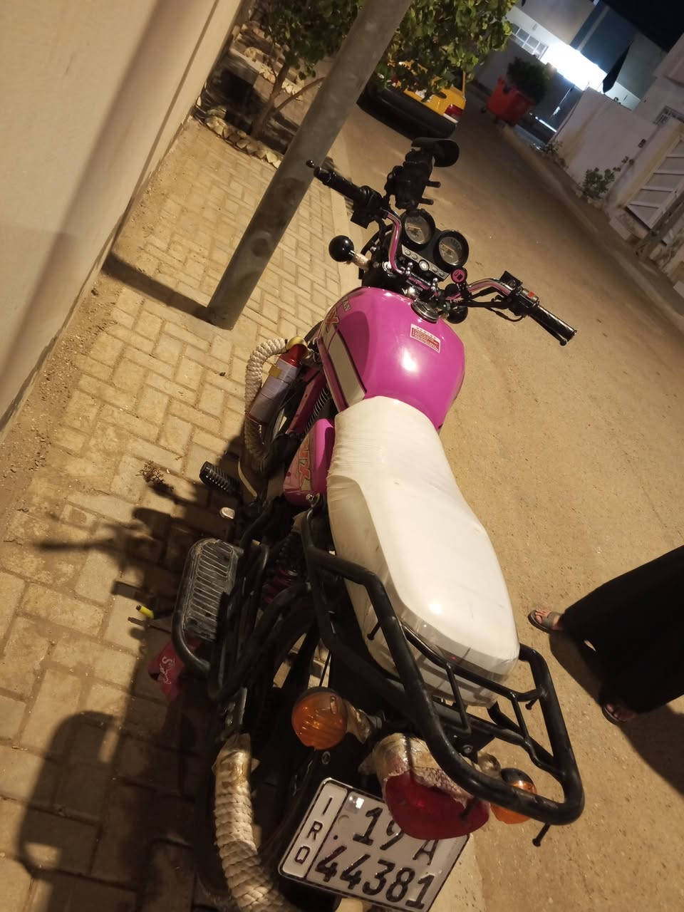 دايوان 23 كفاله عامه سنويه ورقم انكليزي كربلاء بأسمي السعر مليونين و250قفل رقمي الواتساب ***********

