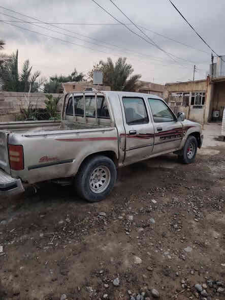 السلام عليكم سوبر دير حبل ما مسجل كير شرط محرك بدايت بخار بدون صرف صدر وتخم تاير جديد كهربيات كلهة شغالة كشر حلو جام كهربائي شغال تفءة شغالة سيارة تكرة سلف ترايك وين معجبك فقط الداخل شوية تعبان السعر ١٩ وبيها مجال بصيط مكان السيارة العلم قريت الربيضة ***********) ***********
