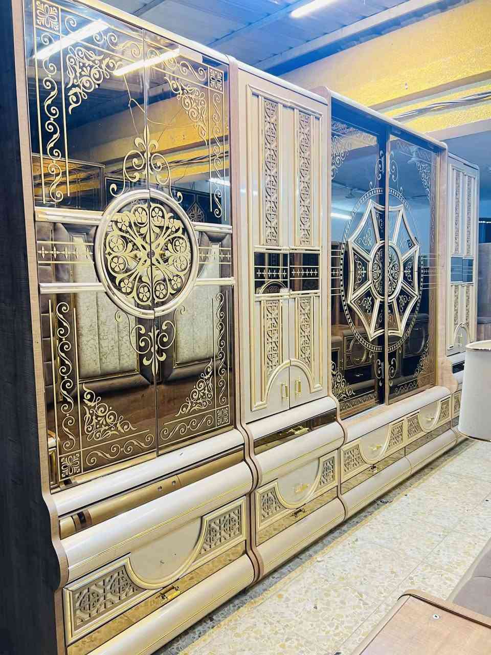 ✨ غرفة تركي  اصلي صبغ حراري مودرن 11 قطعة ✨
سرير مخزن  ضهر بلوك
 قماش وتر بروف أصلي
✨ نظافة 95 /💯
سعر مليون و800 قفل
🚚 شد ونقل مجاني داخل بغداد
📦 توصيل للمحافظات بكروه


**إذا كنت صاحب هذا الإعلان وتريد حذفه لأي سبب، رجاءا أرسل رسالة إلى الدعم الفني**