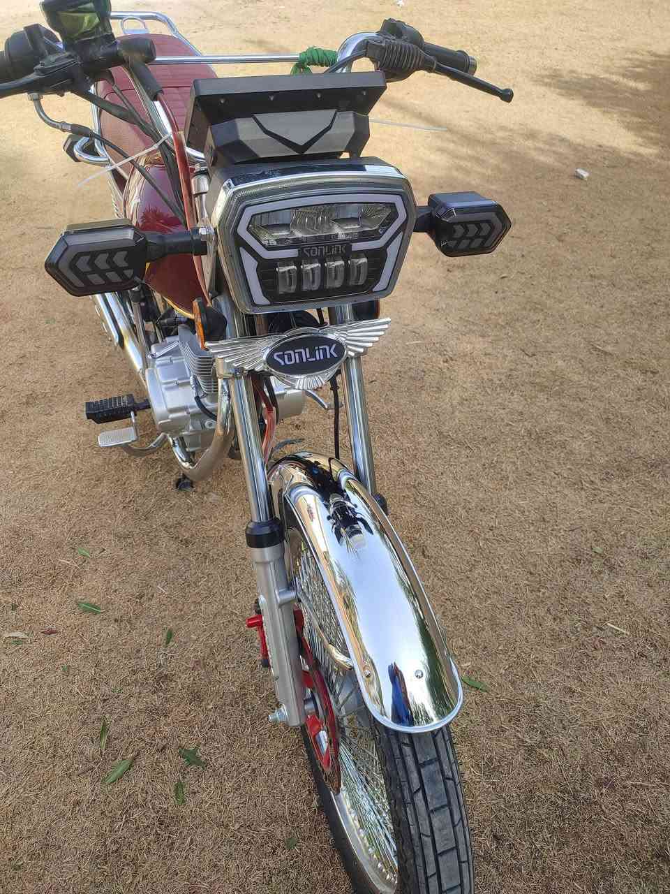 سلام عليكم دراجه تايكر  للبيع موديل 25 صار شهر من طالعه من الوكيل جديده السعر 700 المكان بابل الحمزه الغربي 
***********
