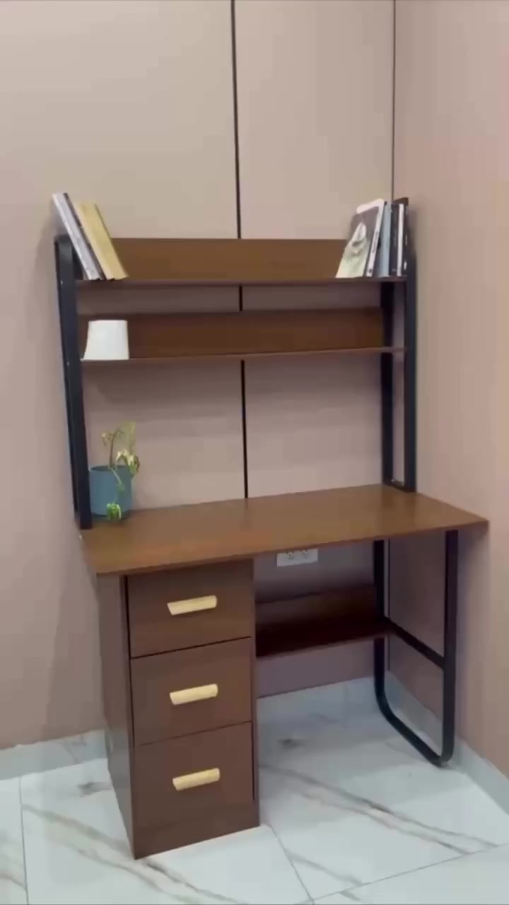 مكتب خشبي بتصميم أنيق وعملي ✨
مثالي للدراسة أو العمل ويضيف لمسة مرتبة لأي مساحة في البيت أو المكتب.

📏 المقاسات:
العرض 100 سم
العمق 50 سم
الارتفاع 150 سم

مساحة مريحة + شكل عصري + استخدام يومي يدوم وياك 

#اثاث #مكتب_خشبي #ديكور_منزل #دراسي #اكسبلور


**إذا كنت صاحب هذا الإعلان وتريد حذفه لأي سبب، رجاءا أرسل رسالة إلى الدعم الفني**