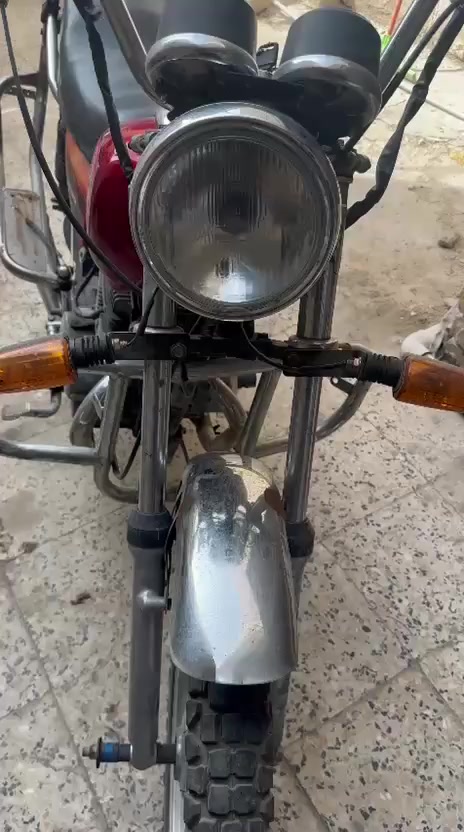 للبيع او للمراوس :
دراجة جوندة ٢٠٠٧ دبل بلك ( بدون اوراق ) ، شغالة ، مشكلتها رگلة بالمشي نتيجة حادث ، للبيع ٢٠٠ الف دينار  ( قفل )، وللمراوس بدراجة ٢٠٠ سي سي حسب الاتفاق ، بغداد / حي الجهاد ، للتواصل واتساب *********** .
