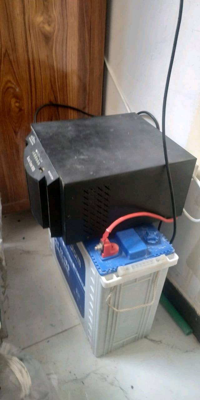 عاكسة مكسيما وانفيرتر black stone 800 مع بطارية blue strom يوجد توصيل لكافة المحافظات 
للتواصل ***********