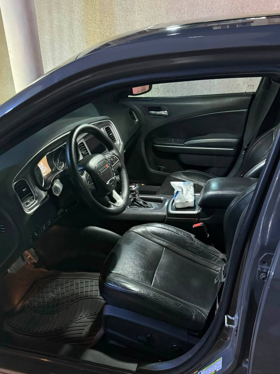 السلام عليكم

للبيع جارجر 2019 وارد امريكي مكينة 3600

مواصفات sxt blus فول للاخير

حادثة صفحة صبغ بدون دواخل حادث خفيف بدون ايرباك

داخل جلد فتحة خزن ميموري مري تدفئة و قلاب تدفئة تبريد كشنات 

ماشية 77 الف ميل رقم بغداد انكليزي هزة وسنوية جديدة 

وبيه عدسات زنون بس العدسات سعرهن 500 دولار

وهورنات طاط بيه السيارة لون اسمنتي مميز

مكاني بغداد الحرية ***********

السعر 210 وبيه مجال بسيط
