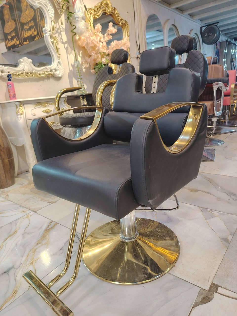 للحجز والاستفسار واتس ***********    ***********    عنواننا كربلاء المقدسة حي العامل
