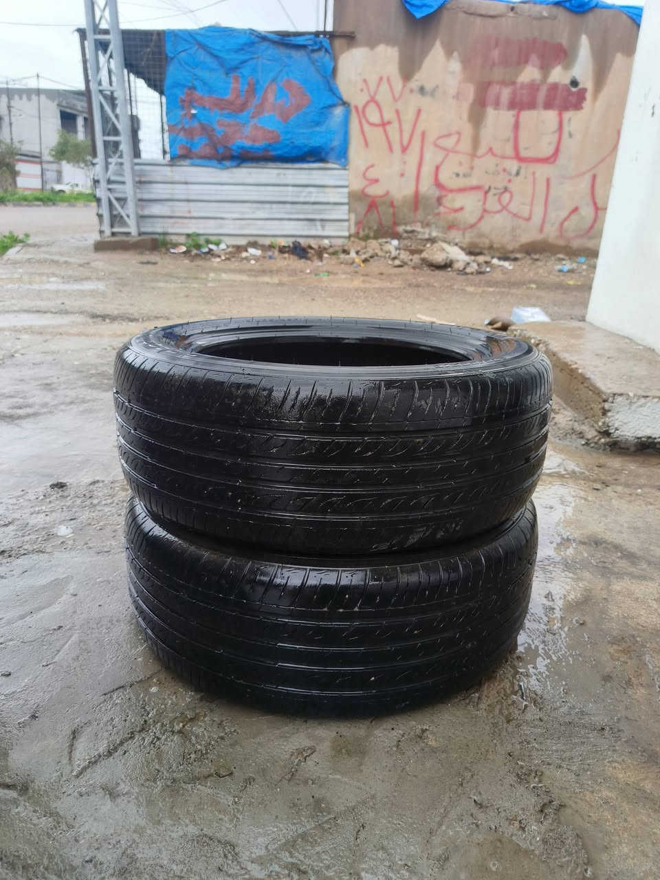 السلام عليكم تايرات 16 نظاف للبيع هذا رقمي 50,000 وبيهن مجال***********
