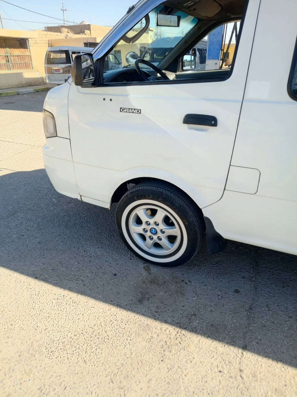 السلام عليكم مكلف بل نشر ابريجو موديل 2005 للبيع مكينه كير اكسن حداديه تخم تاير دوشمه جديده رقم انكليزي السياره مكفوله ماعده الحجل المصلح امداور ثاني يوم السعر 145 أو بيهه مجال العنوان طوريج الخيرات هاذه رقم رعيهه ***********
