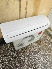 سبلت LG طن ونص انفيرتر كامل ملحقات الجهاز نضيف كلش بدون نقص ضمان 10 سن...