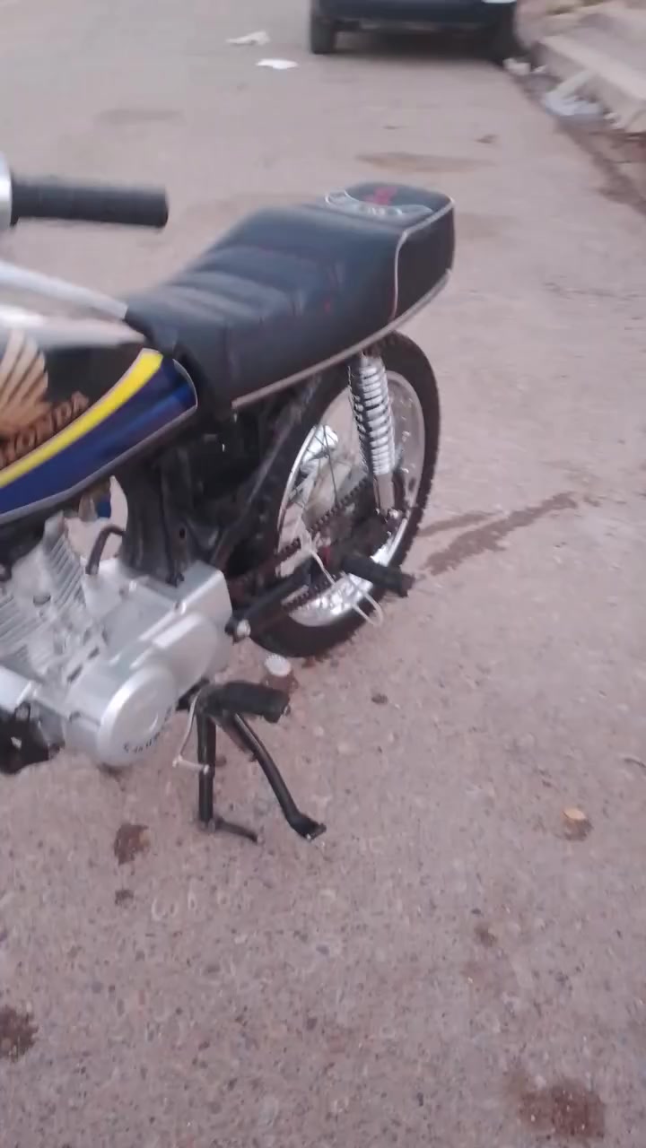 السلام عليكم دراجه للبيع سعر 400 فيها مجال شراي يجي خاص


**إذا كنت صاحب هذا الإعلان وتريد حذفه لأي سبب، رجاءا أرسل رسالة إلى الدعم الفني**