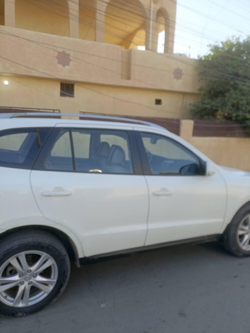 سنتافي 11 سبعة راكب لاصبغ ولاضرر 4سلندر محرك 2400 
خليجي رقم اربيل تبريدثلاث قطع  فتحة سقف شرط التحويل السعر 145 /***********
