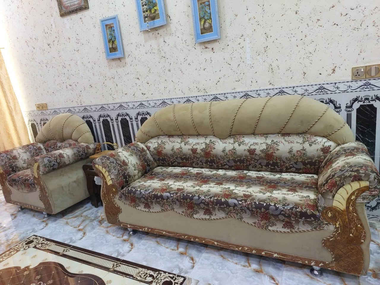 السلام عليكم 
🛑للبيع
تخم للبيع عدد المقاعد ١٠
عدد القطع ٥ 
نظافه ٩٠% استعمال قليل
سفنج جديد 

⭕️السعر ٤٥٠ وبي مجال

مكاني جيزاني الامام قرب جسر الغالبيه 
تفاصيل أكثر اتصل ‭0770 544 9164‬
