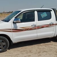 هايلوكس • ٢٠١٥ • ماشي ٢٤٠٠٠٠