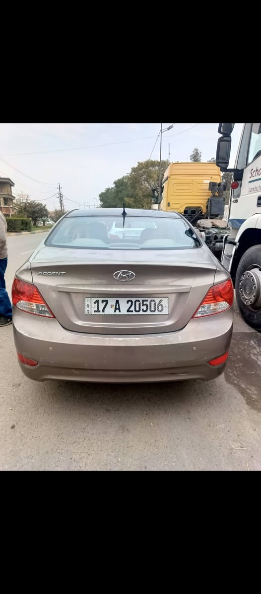 اكسنت خليجي 2015  سياره. جاهزه ونضيفه مابيها ي نقص ورقم دولي استفسار ***********
