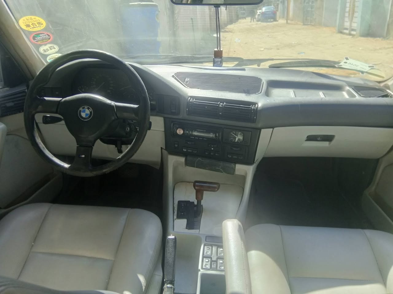 للبيع بي ام 91 رقم بغداد تحويل مباشر سنويه جديده مشروع وطني لون أصفر ذهبي مميز 520 مكينه مسكر عدله جديده كير حاويه توني شاده جديد وارد ياباني شلعه فول مكفوله من ضربه وخياس تبريد جاهز غرفه جديده ثلجيه سلايت  حداديه  وره وكدام جديده  لسعر 48 بيها مجال مكان بابل  *********** مكلف بالنشر
