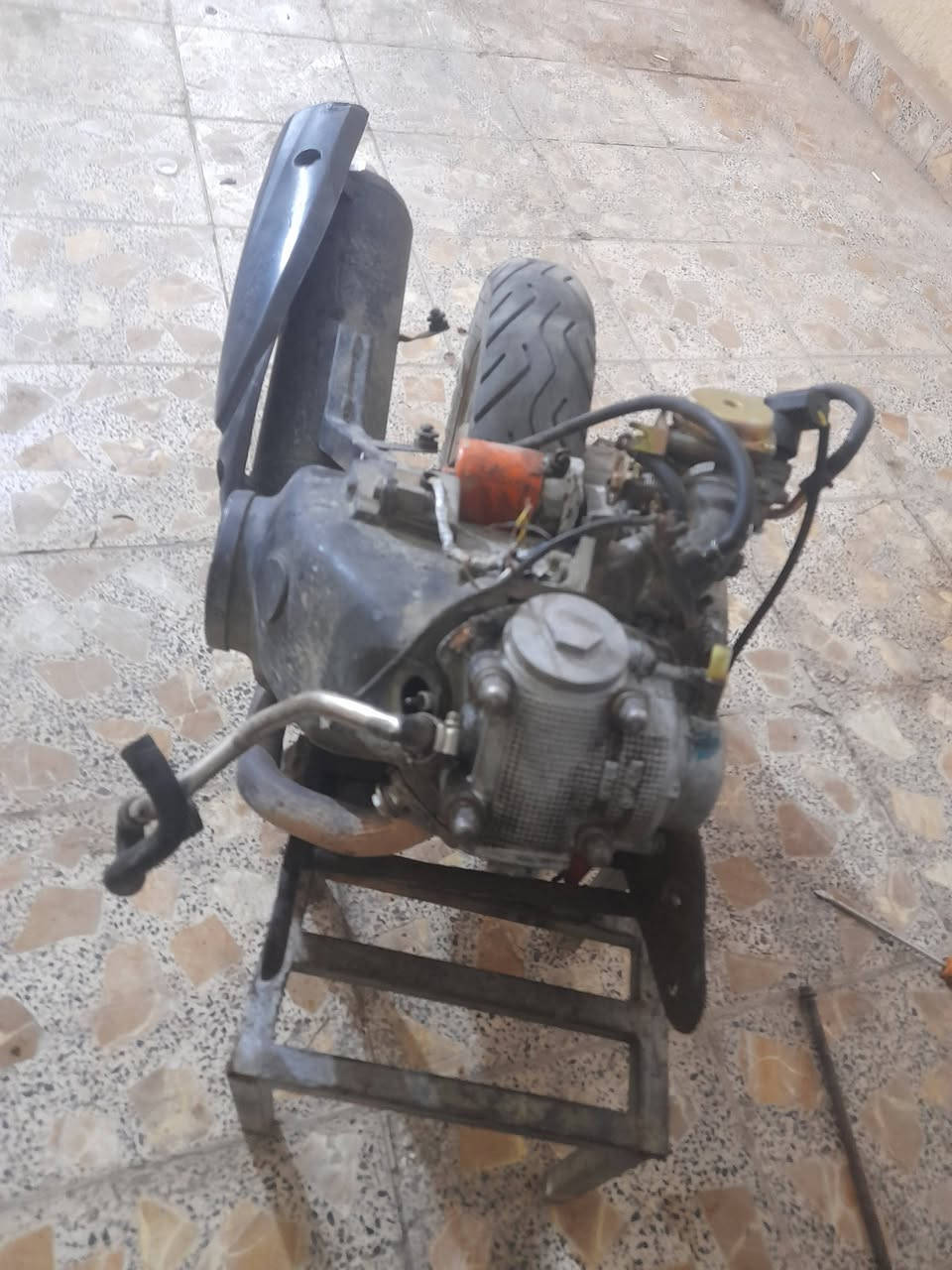 سلام عليكم
مكينه 55 ياماها كامله 150
دبل أمامي جديد  20
ويل وتاير أمامي جديد40
كفر كامل ما عده مالت الايت 15 اصلي 
سوادات كاملات  اصلي  50 وبيهن مجال
شاصي منغولي 75 
تانكي 20  

ضفيره كامله عقل رياضي كتف شحن كويل كامله 40 الضفيرة جديده ول كتف جديد ول كويل جديد 
سوبر 30 اصلي هوه ودباته 
سكان 10 
ماشه 25  
رقمي *********** وبل  خدمه 
اذا تاخضهن كلهن شيله وحده بيهن مجال
