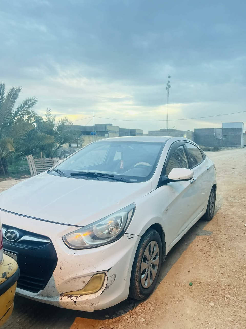 سلام عليكم اكسنت 14 خليجي
مكينه جديد 1600
كير جديد
بيها رشات بصيطه فقط
السعر 80وبيها مجال
***********
