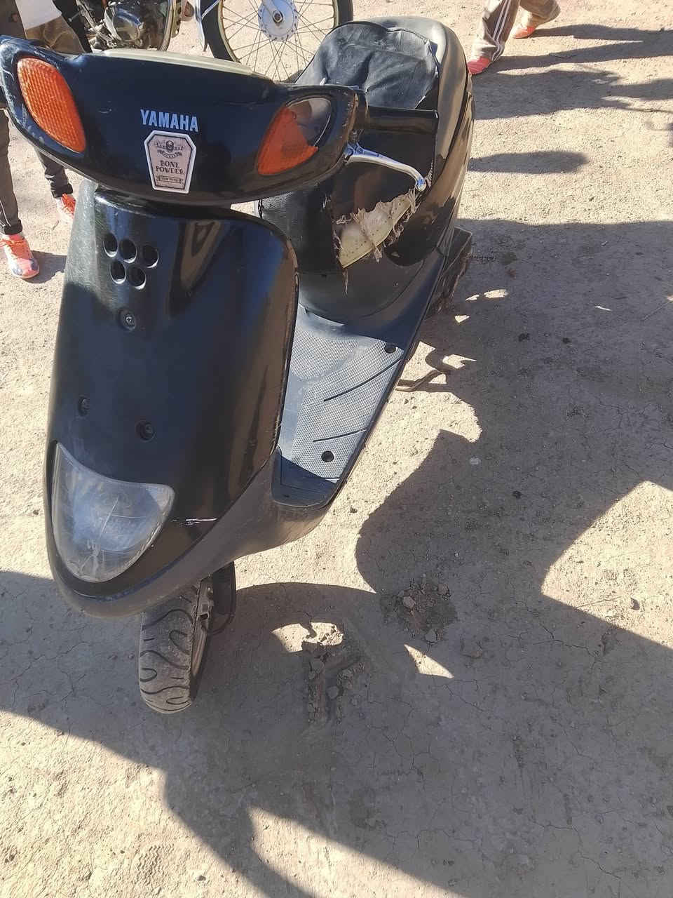 السلام عليكم دراجه للبيع جاهزه السعر 200 وبيه مجال المكان الغراف الشراي بيه خير ويدلل رقمي الاتصال ***********
